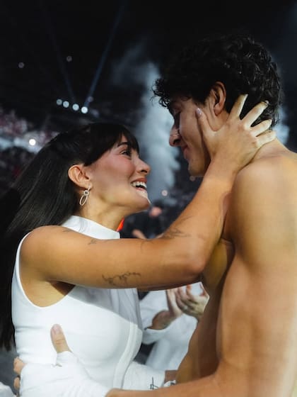 El beso entre Aitana y Plex fue aplaudido por todos los espectadores