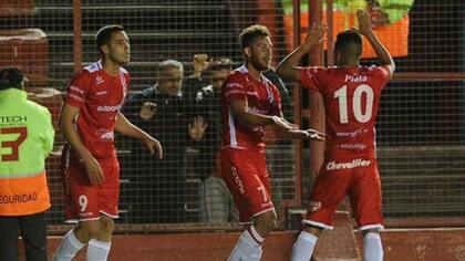 El Bicho festejó ante Ferro