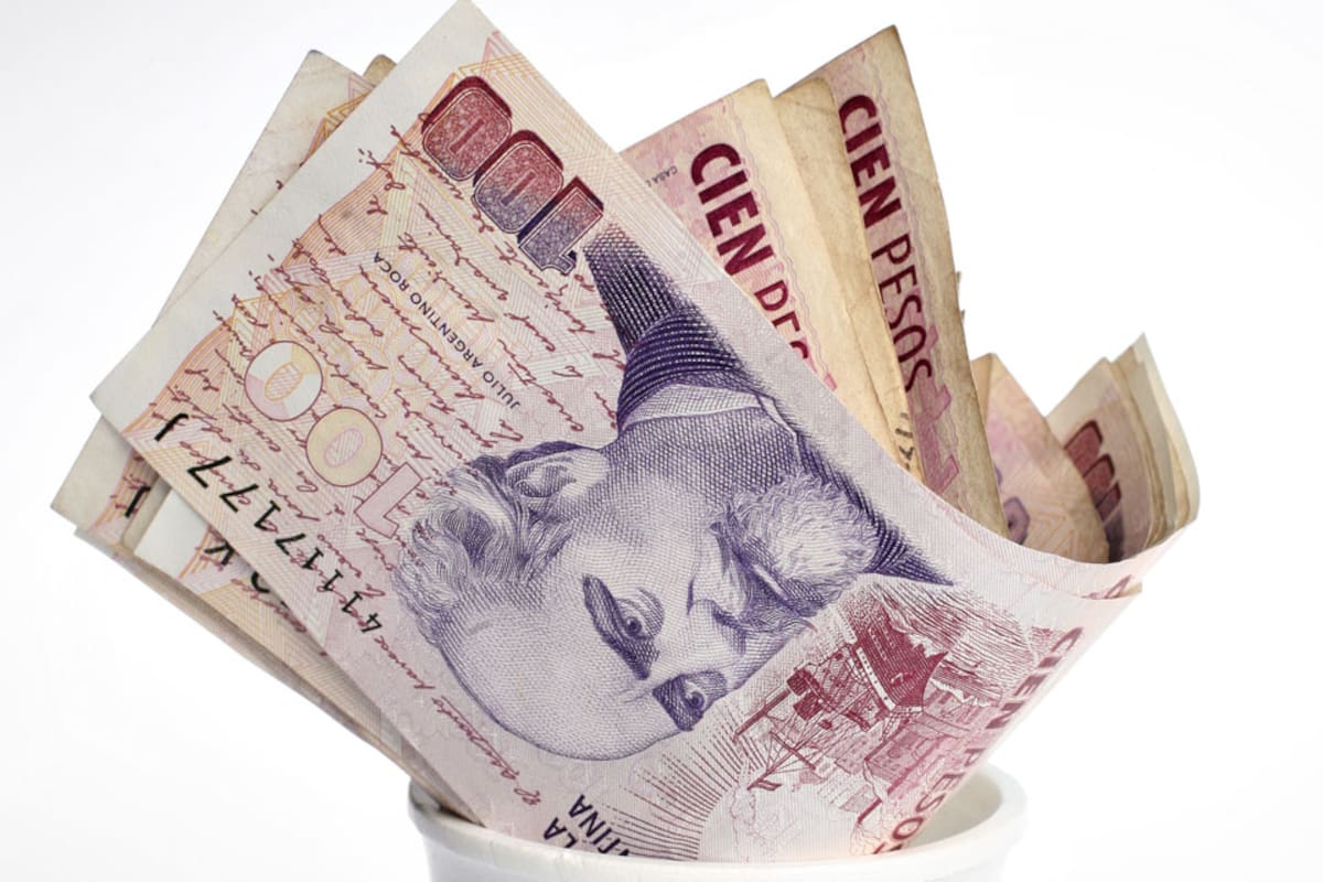 El billete de 100 pesos cada vez pierde más valor