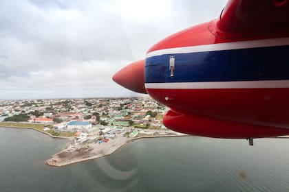 El bimotor Britten Norman Islander, transporte público por excelencia.
