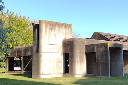 El bioterio, el edifico contiguo al H donde se guardarían y criarían vectores de enfermedades como piojos, mosquitos y vinchucas