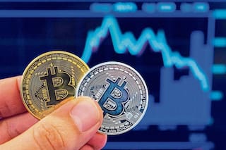 Un nuevo tipo de delito: armas reales para robar dinero virtual
