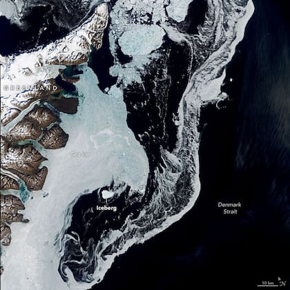 El bloque de hielo fue observado al sur de Kangikajiip Appalia, un cabo de la costa oriental de Groenlandia