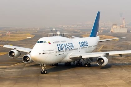 El Boeing 747 de la empresa Emtrasur que desató un inesperado conflicto internacional y que puede quedarse por mucho tiempo en la Argentina