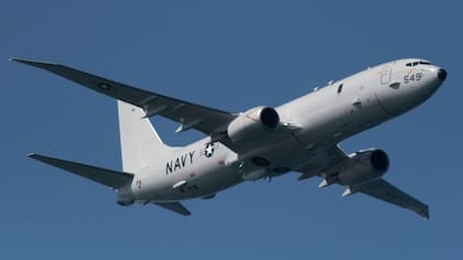 El Boeing P-8 Poseidón despliega una variedad de tecnologías de detección remota para localizar sumergibles