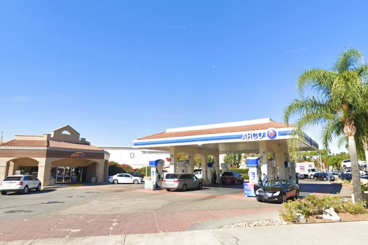 El boleto ganador fue comprado en una gasolinera ARCO AM/PM de Moorpark, ciudad del condado de Ventura, en el sur de California