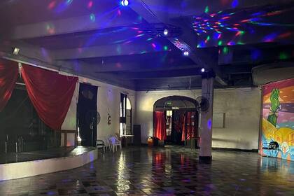 El boliche clandestino que habían instalado en una de las sedes de la Universidad de las Madres, luego recuperado