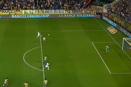 El bombazo de González Metilli desde 23,4 metros se meterá por encima de la cabeza de Servio para el 1-0 de Central Córdoba en el Gigante de Arroyito