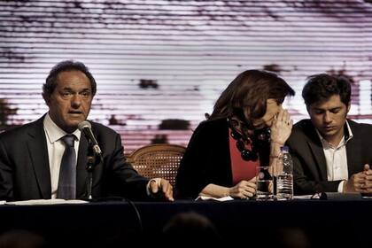 El bono que complica a Kicillof fue emitido por Daniel Scioli en 2011