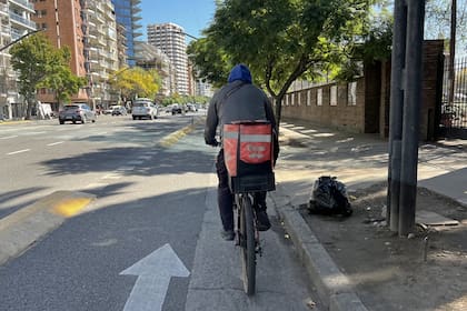El boom del delivery, entrega de comida a domicilio Rappi, Pedidos Ya, Uber Eats, Mercado Libre