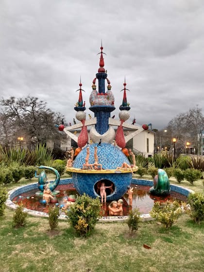 El Bosco llegó a Tigre: El Jardín de las Delicias en versión local.
@thewalkingconurban