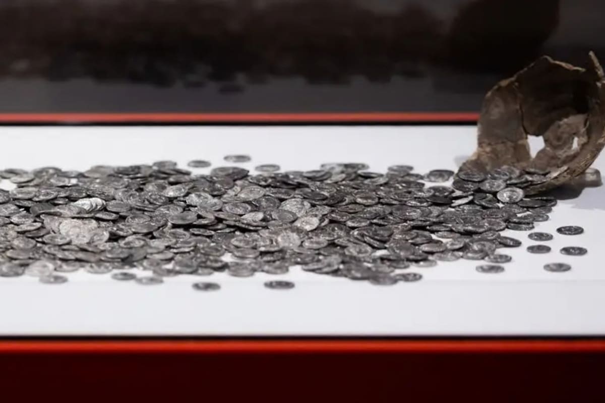 El botín de más de 900 monedas de plata romanas tiene un valor incalculable