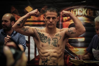 El boxeador Martín Jara está cumpliendo el tercer año de los 10 que tiene de condena, pero este fin de semana sale para combatir