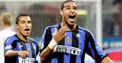Adriano brilló en el último enfrentamiento entre Inter y Porto, en los octavos de final de la Champions League 2004/05