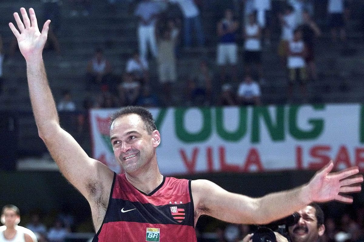 El brasileño Oscar Schmidt fue un emblema de Flamengo y en octubre de 2001 superó el récord mundial de anotación de Kareem Abdul-Jabar.