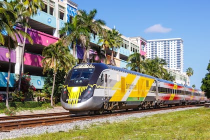 El Brightline conectará Miami con el aeropuerto de Orlado en los próximos meses; actualmente llega hasta West Palm Beach