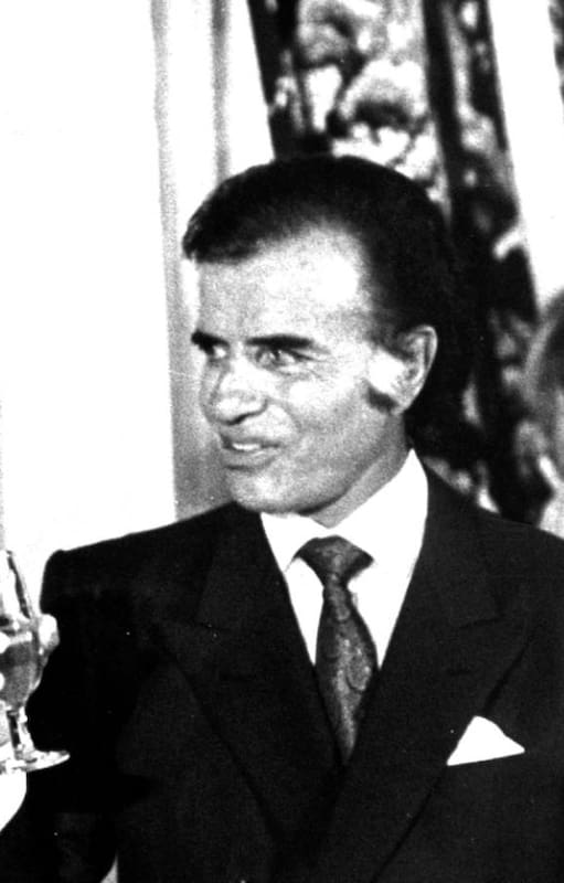 El brindis entre George Bush y Carlos Menem en la Rural, antes de comer un asado en agasajo del importante visitante