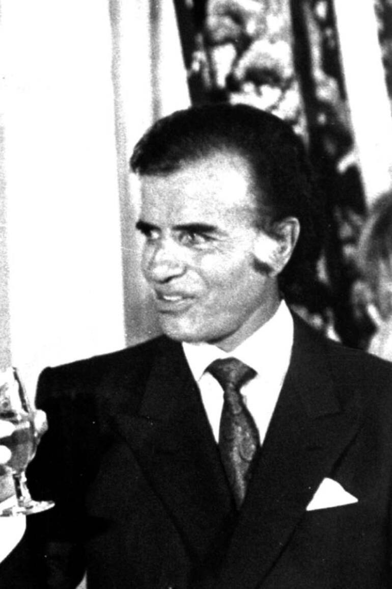 El brindis entre George Bush y Carlos Menem en la Rural, antes de comer un asado en agasajo del importante visitante