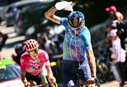 El británico Chris Froome, otro de los afectados por las agobiantes temperaturas