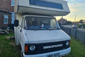 El británico sometió a su motorhome a una subasta online y describió todo lo que vivió junto al vehículo