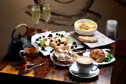 El brunch súper completo de Santal es uno de los elegidos para pasar el domingo