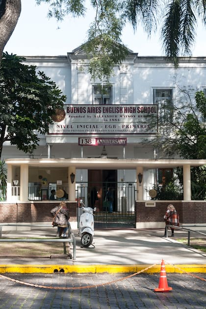 El Buenos Aires English High School y el museo de su antiguo equipo de futbol se encuentra en Avenida Melián, en Belgrano R.