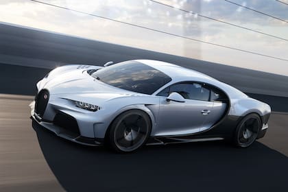 El Bugatti Chiron Super Sport 300+ alcanzó los 490 km/h en una prueba