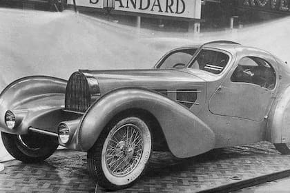 El Bugatti se convertiría en el más caro de la historia si aparece