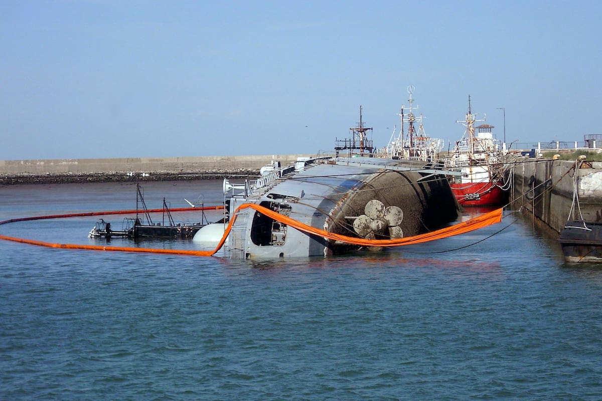 El buque ARA Santísima Trinidad, que se había hundido parcialmente en 2013, fue pasado a desguace por el Gobierno en diciembre pasado