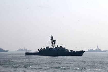 El buque de guerra iraní IRIS Dena en la bahía de Bengala, el 18 de febrero de 2026