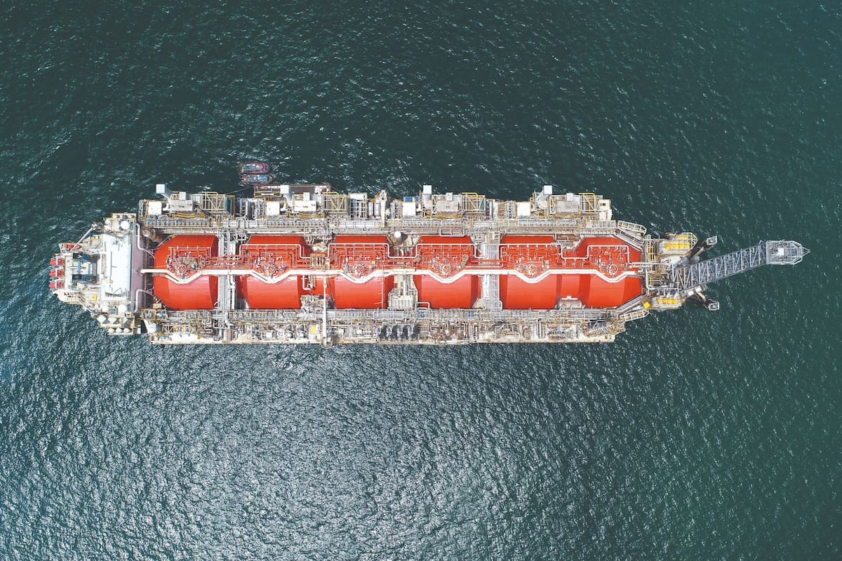 El buque de licuefacción Hilli Episeyo llegará al país próximamente