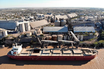 El buque donde se secuestró el cargamento de cocaína