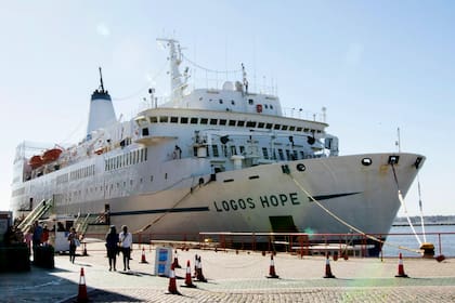 El barco se llama Logos Hope y desde el 27 de junio estará en el Puerto de Buenos Aires; ya pasó por Bahía Blanca y estará también en Rosario y Mar del Plata