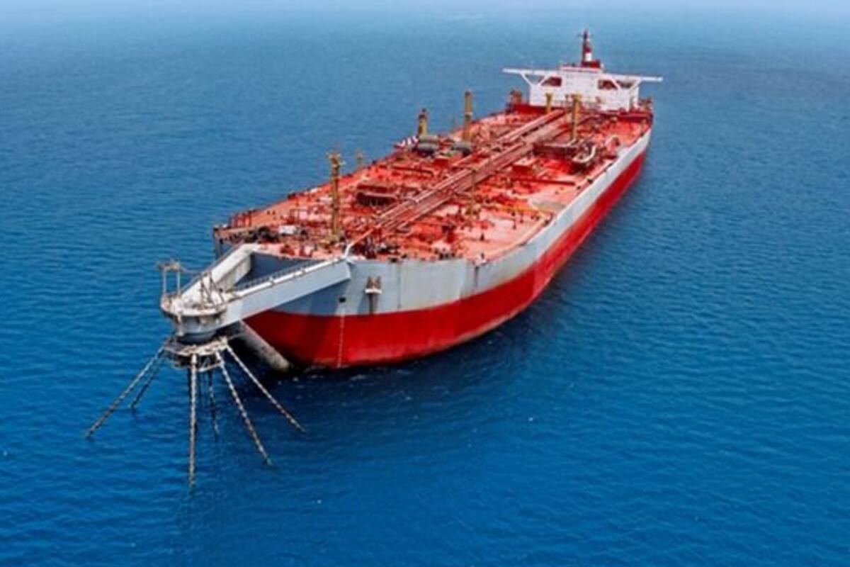 El buque quedó abandonado a 60 kilómetros de las costas de Yemen.