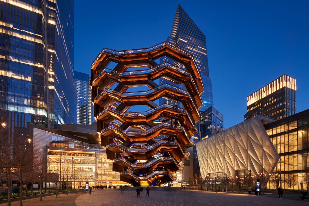 El buque, también conocido como la escalera de Hudson Yards, fue diseñado por el arquitecto Thomas Heatherwick