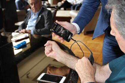 El Butterfly iQ promueve la utilización instantánea de la ecografía o ultrasonido en el punto de atención