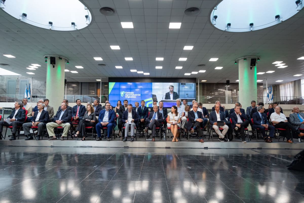 El CAA presentó el Plan Federal Agroindustrial para los próximos 10 años