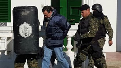Carlos Salvatore, acusado por el caso "Carbón Blanco", trasladado al juzgado federal de Campana