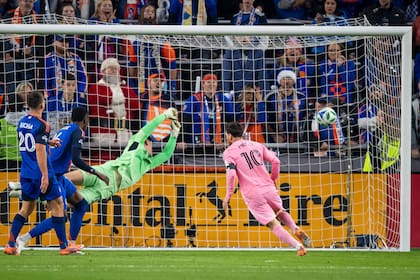 El cabezazo de Messi se transformará en el primer gol del 4-0 de Inter Miami sobre Cincinnati