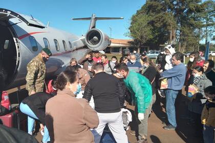 El cabo Verón fue trasladado en un vuelo sanitario a Buenos Aires