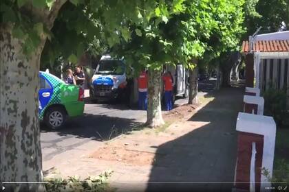 El cadáver de un joven fue arrojado en el cruce de Rivera Indarte y Paraguay, en Villa Sarmiento