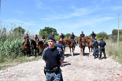 El cadáver fue encontrado durante un rastrillaje de la policía bonaerense