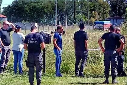 El cadáver fue hallado en un descampado, a menos de un kilómetro de la casa donde el hombre habría baleado a las mujeres