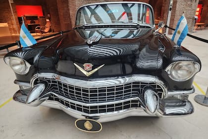El Cadillac presidencial en el Museo del Bicentenario