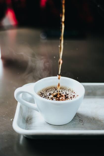 El café además de ser una bebida energizante tiene beneficios para el crecimiento del cabello