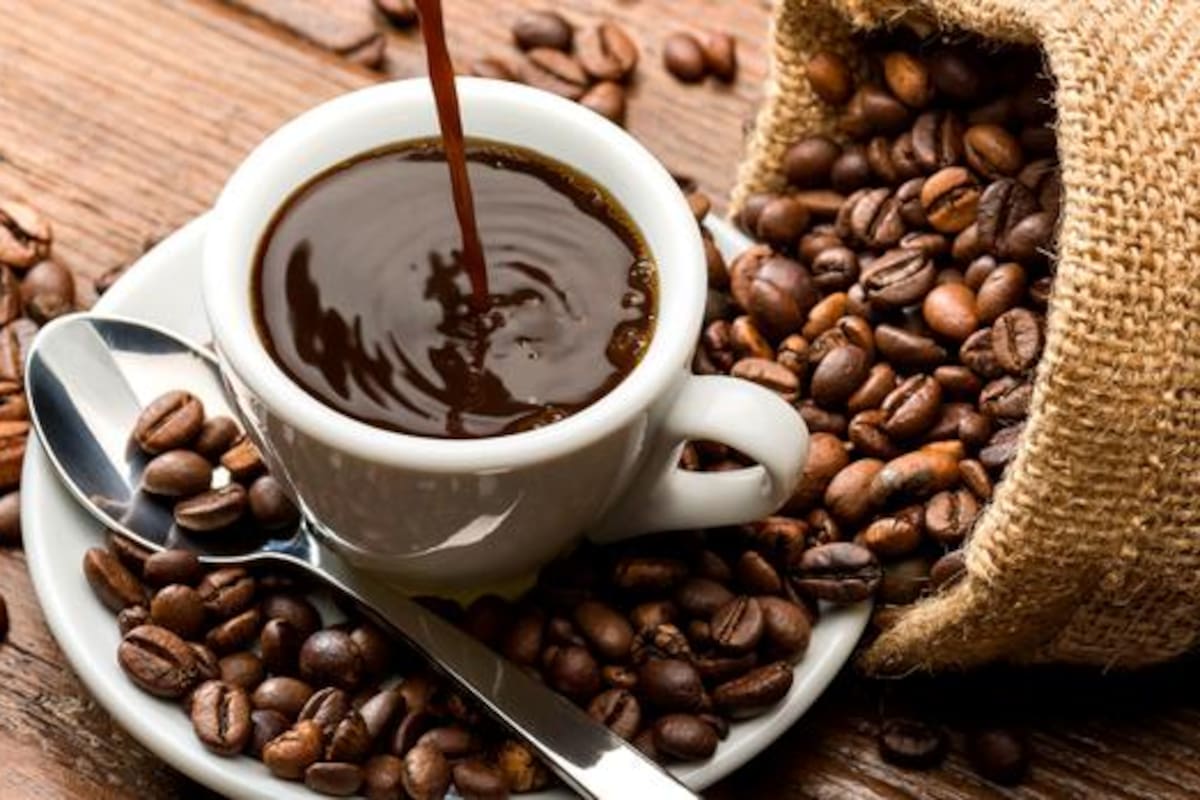 El café llega a la Argentina importado, y es uno de los productos más sensibles al movimiento del dólar oficial.