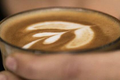 El café y el té son considerados menos cancerígenos que el mate, según la IARC