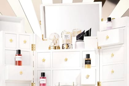 El calendario de Adviento de Dior para este año superó los ocho mil dólares y ya se vendieron todos los ejemplares