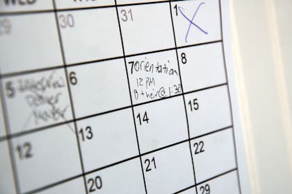 El calendario impreso permite anotar los eventos más importantes del mes