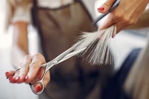 El calendario lunar indica cuáles son los días más favorables para cortarse el pelo en febrero